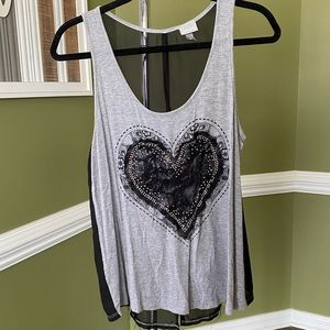 Vanity black and Grey heart tank
